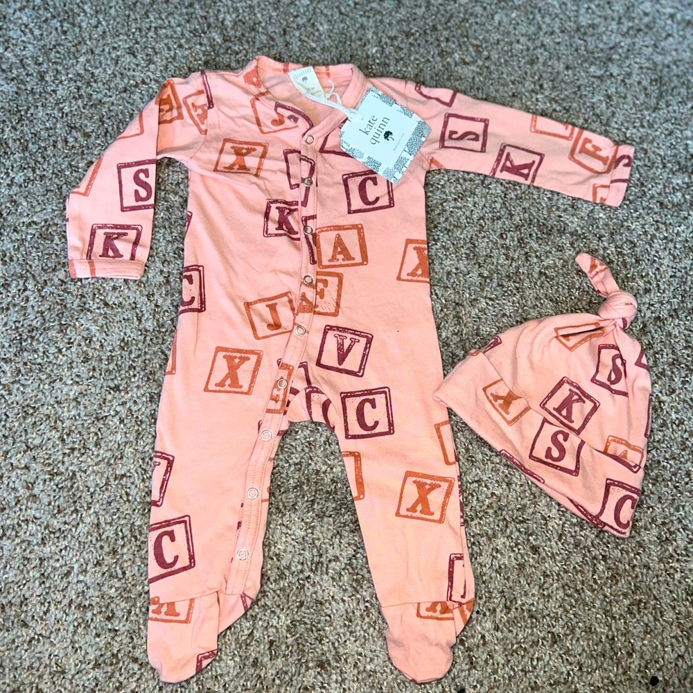 Kate Quinn jumper